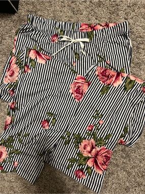Bobbie Brooks black & White Striped Wide Leg Pants with Pink Floral Print